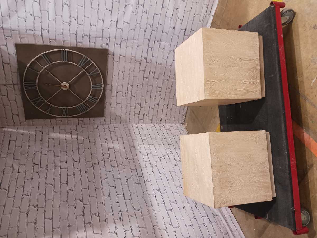 Belenburg Accent Table - Gallery Image 4